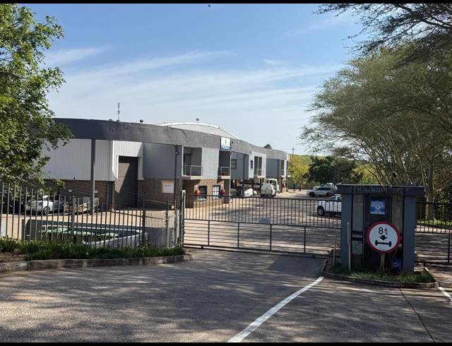 284M² INDUSTRIAL YARD FOR SALE IN SHAKAS HEAD